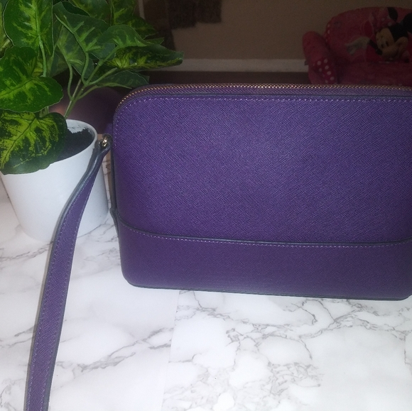 Calvin Klein purple crossbody - Picture 2 of 8